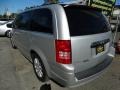 Chrysler Town & Country Touring Clearwater Blue Pearlcoat photo #5