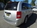 Chrysler Town & Country Touring Clearwater Blue Pearlcoat photo #7