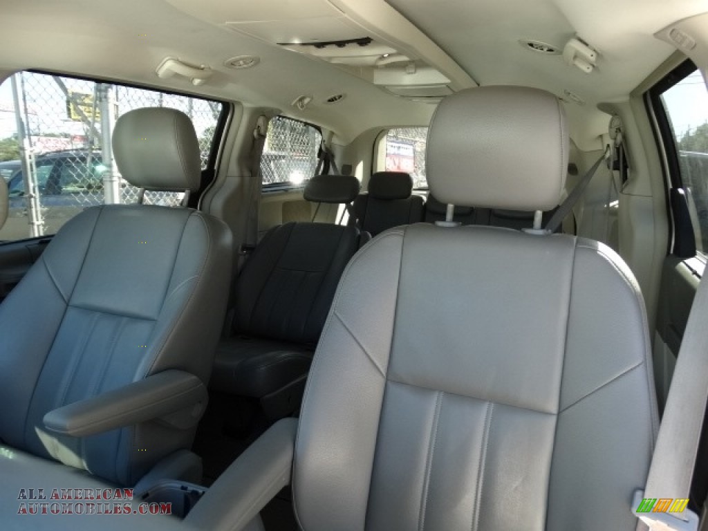 2008 Town & Country Touring - Clearwater Blue Pearlcoat / Medium Slate Gray/Light Shale photo #13