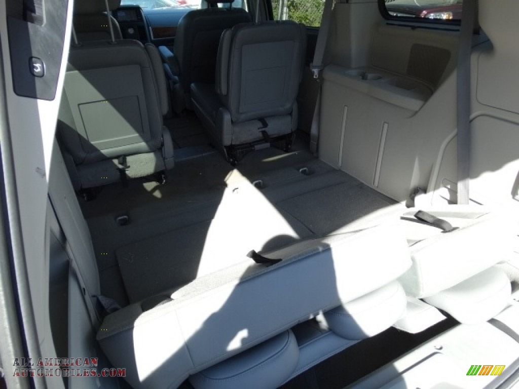 2008 Town & Country Touring - Clearwater Blue Pearlcoat / Medium Slate Gray/Light Shale photo #47