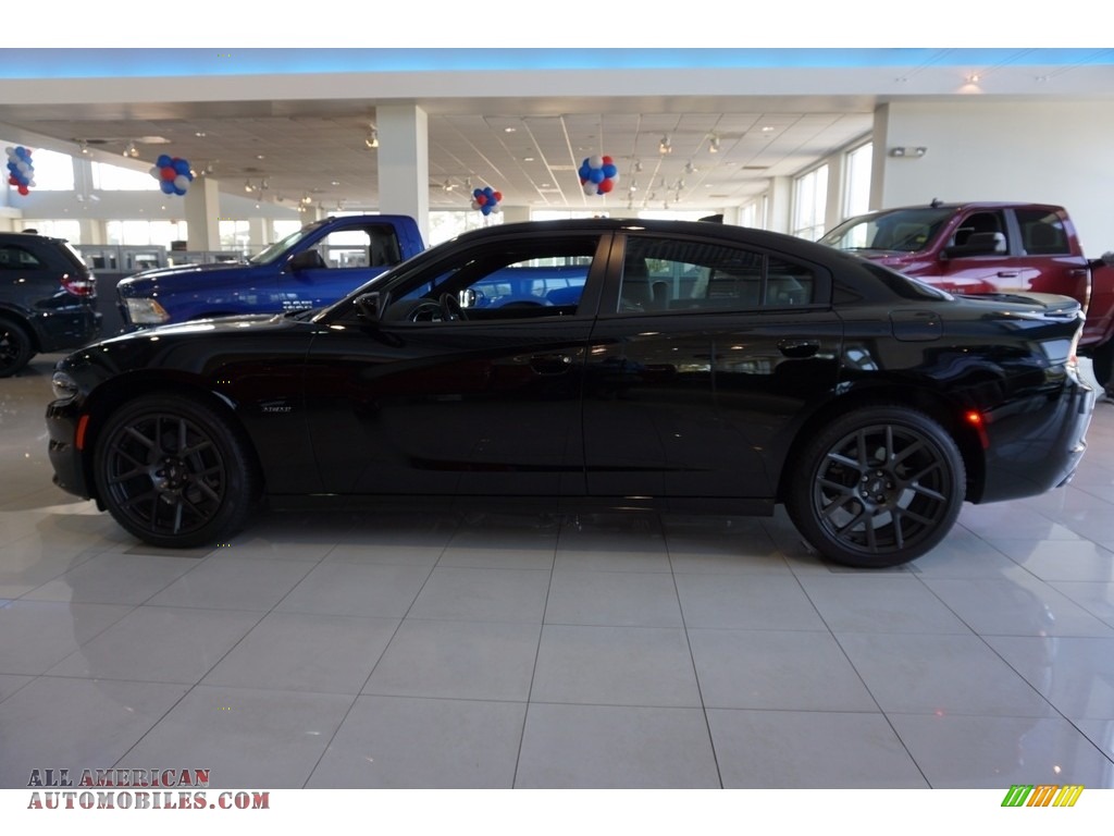 2018 Charger R/T - Pitch Black / Black photo #2