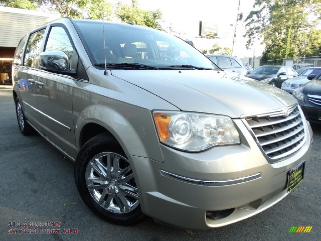 2008 Town & Country Limited - Light Sandstone Metallic / Medium Pebble Beige/Cream photo #1