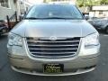 Chrysler Town & Country Limited Light Sandstone Metallic photo #2