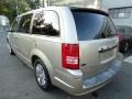 Chrysler Town & Country Limited Light Sandstone Metallic photo #5