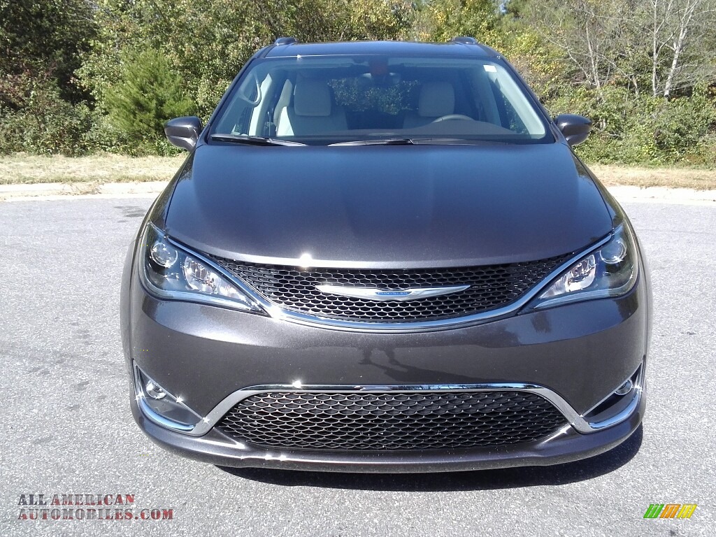 2018 Pacifica Touring L - Granite Crystal Metallic / Cognac/Alloy/Toffee photo #3
