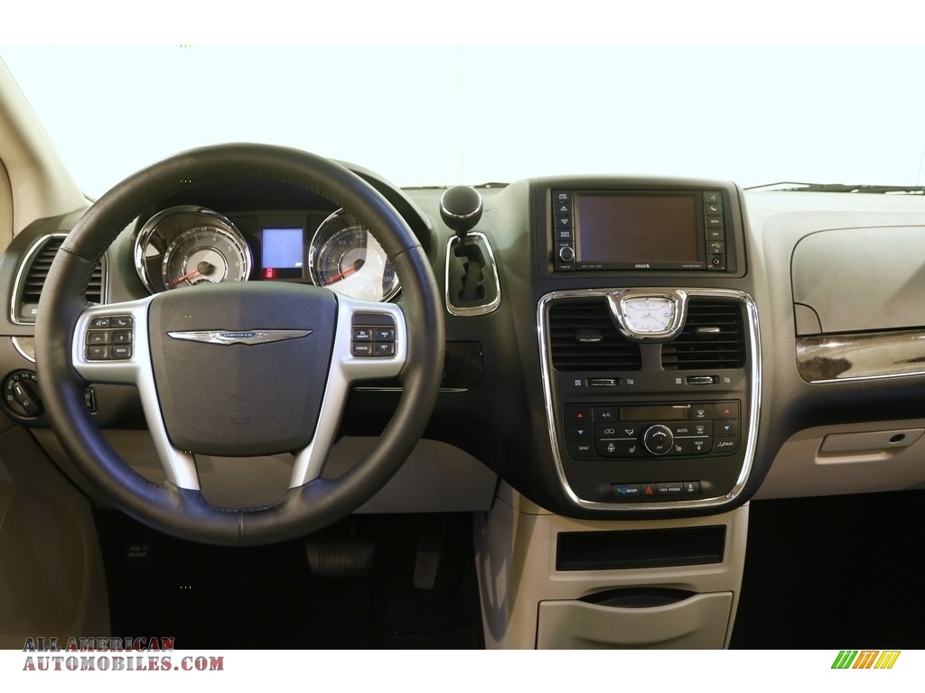 2012 Town & Country Touring - L - True Blue Pearl / Black/Light Graystone photo #25