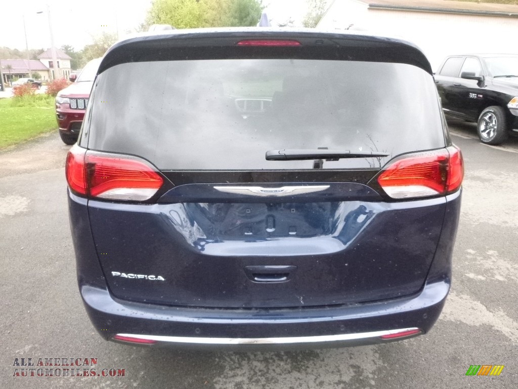2018 Pacifica Touring L - Jazz Blue Pearl / Cognac/Alloy/Toffee photo #4