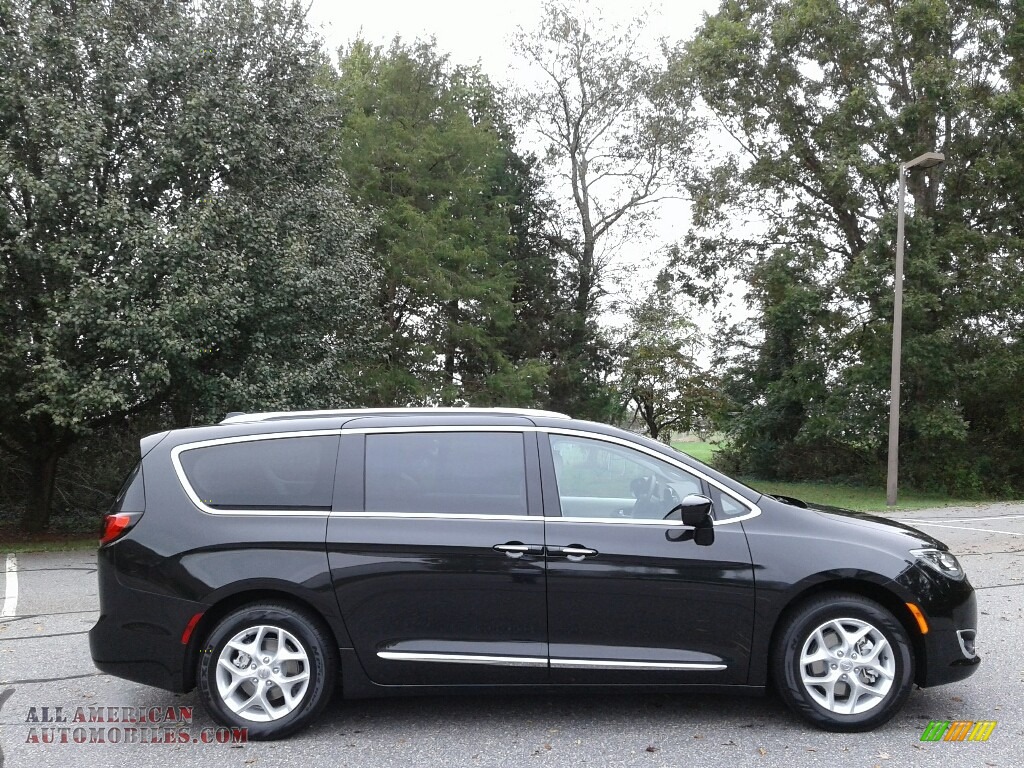 2018 Pacifica Touring L - Brilliant Black Crystal Pearl / Cognac/Alloy/Toffee photo #5