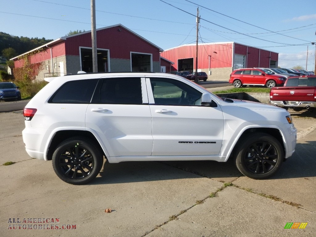 2018 Grand Cherokee Laredo 4x4 - Bright White / Black photo #6