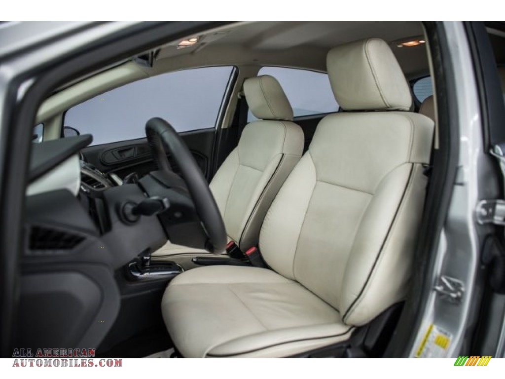 2011 Fiesta SES Hatchback - Ingot Silver Metallic / Cashmere/Charcoal Black Leather photo #27