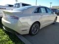 Lincoln MKZ Select Ivory Pearl photo #4