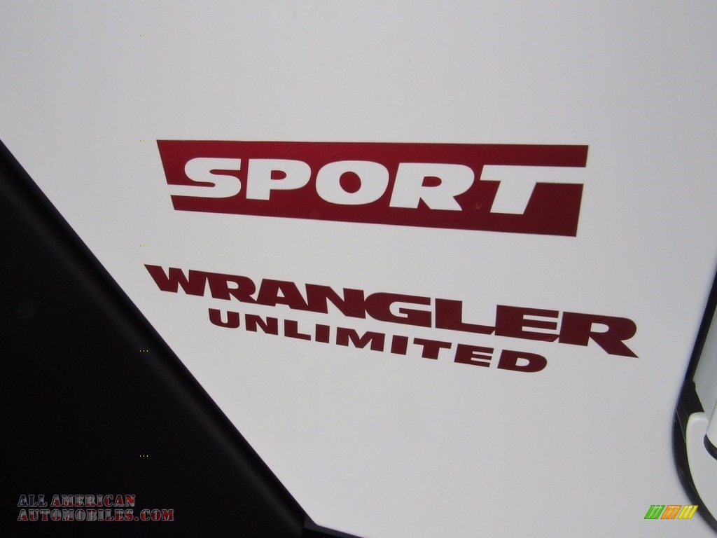 2015 Wrangler Unlimited Sport 4x4 - Bright White / Black photo #59