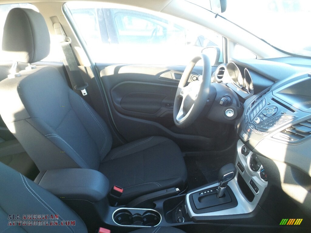 2017 Fiesta SE Sedan - Bohai Bay Mint / Charcoal Black photo #5