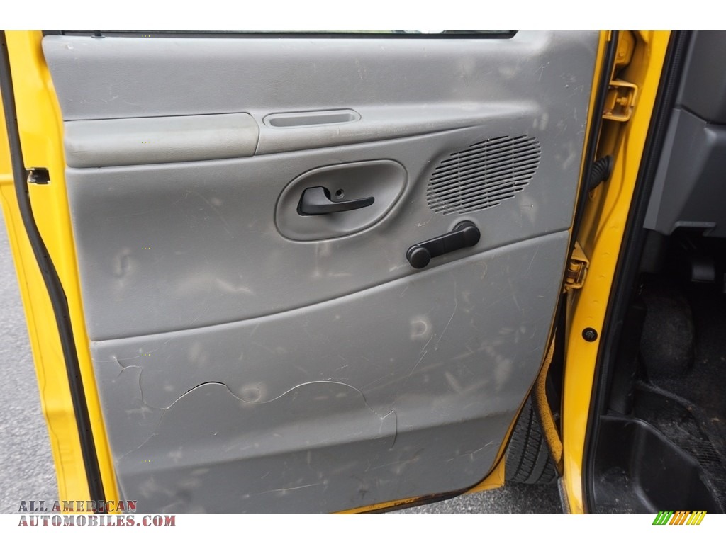 2008 E Series Van E150 Commercial - Fleet Yellow / Medium Flint photo #15