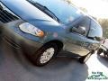 Chrysler Town & Country LX Marine Blue Pearl photo #23