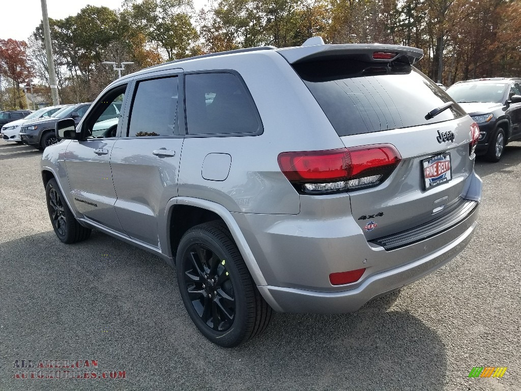 2018 Jeep Grand Cherokee Altitude 4x4 In Billet Silver Metallic Photo 