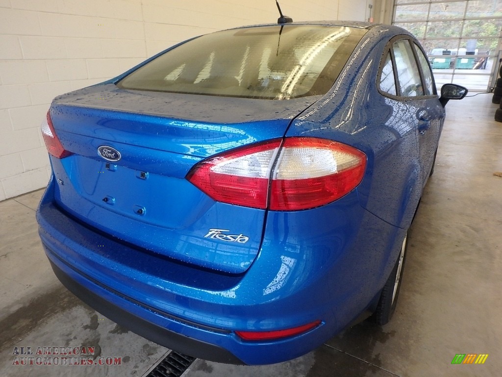 2017 Fiesta SE Sedan - Blue Candy / Charcoal Black photo #2