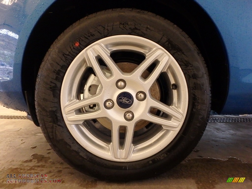 2017 Fiesta SE Sedan - Blue Candy / Charcoal Black photo #5