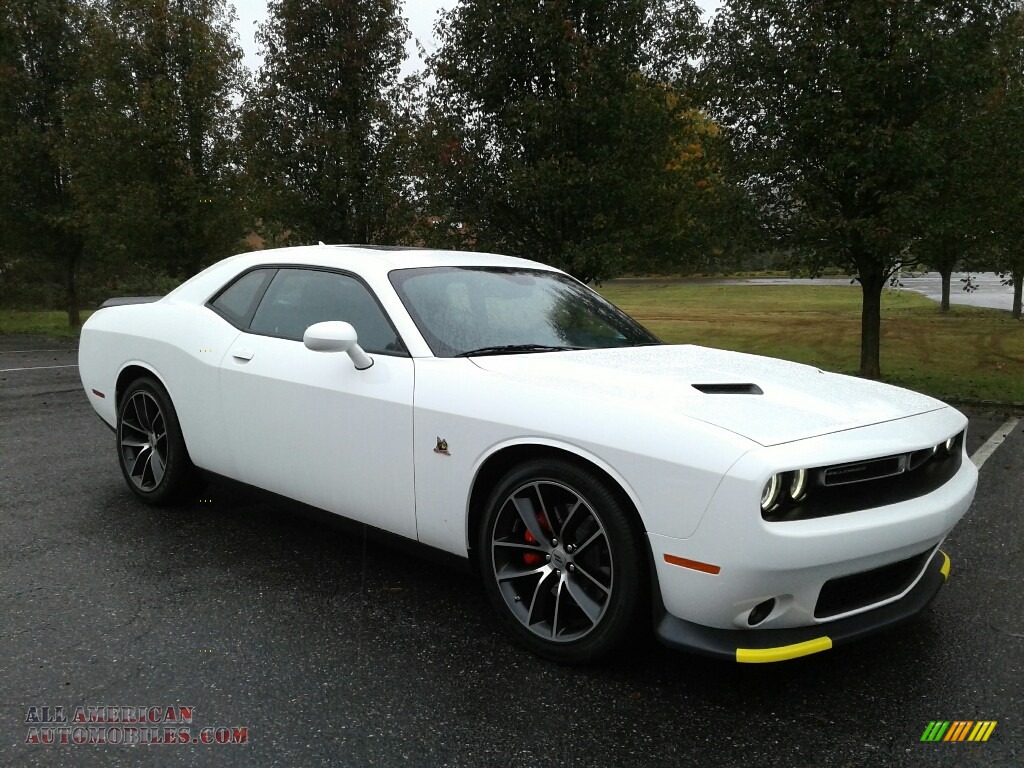 2018 Challenger R/T Scat Pack - White Knuckle / Black photo #4