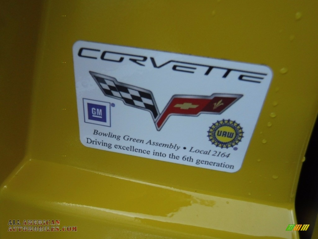 2006 Corvette Coupe - Velocity Yellow / Ebony Black photo #39