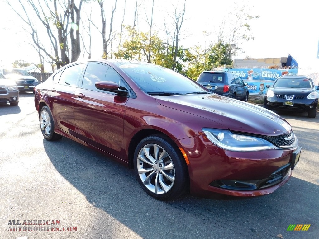 Velvet Red Pearl / Black Chrysler 200 S