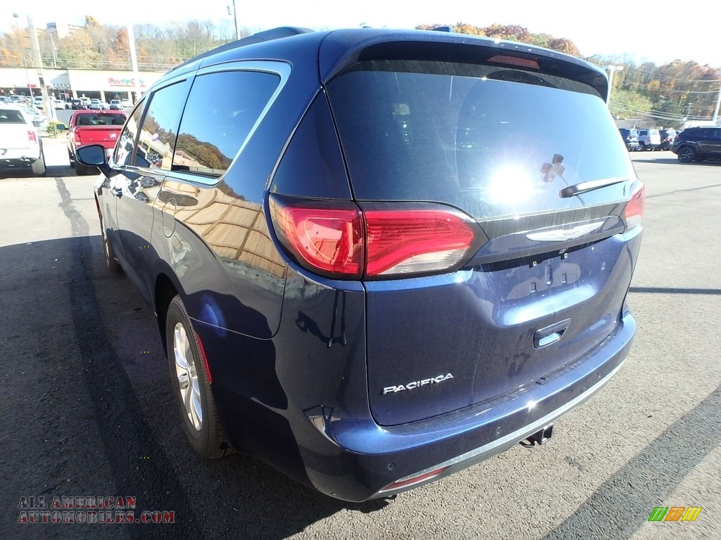 2018 Pacifica Touring Plus - Jazz Blue Pearl / Black/Alloy photo #3