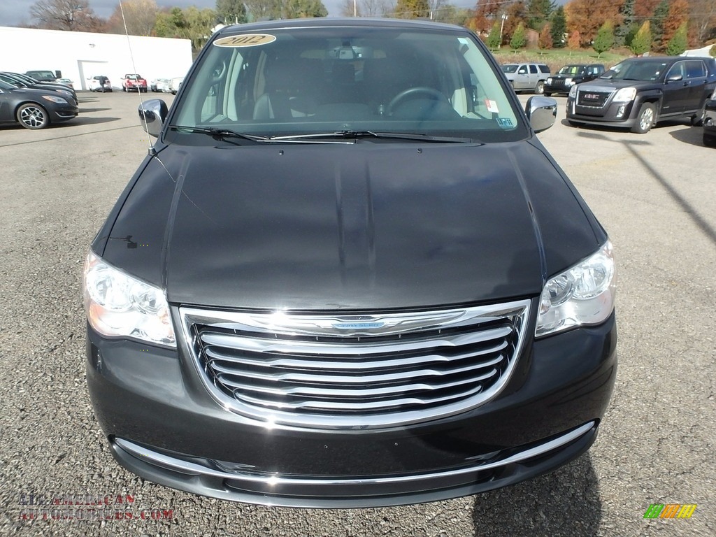 2012 Town & Country Touring - L - Dark Charcoal Pearl / Black/Light Graystone photo #3