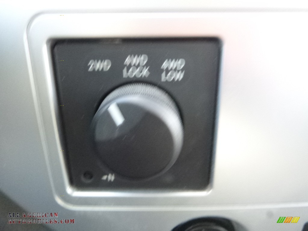 2008 Ram 3500 Laramie Mega Cab 4x4 Dually - Bright White / Medium Slate Gray photo #20