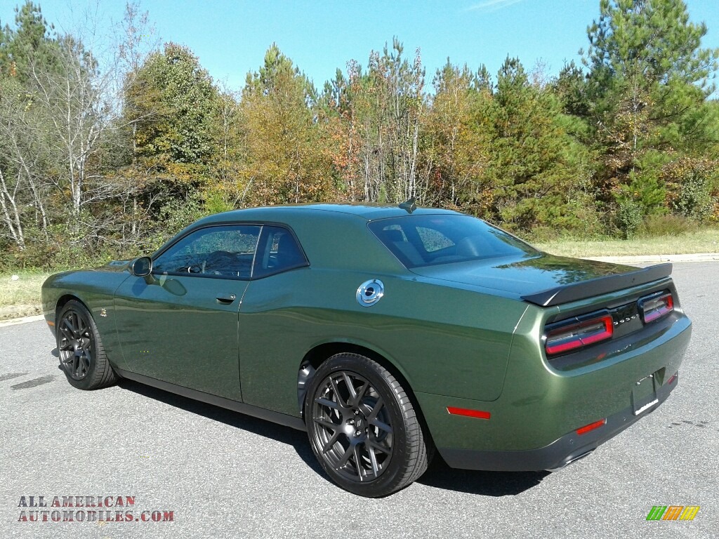2018 Challenger R/T Scat Pack - F8 Green / Black photo #8