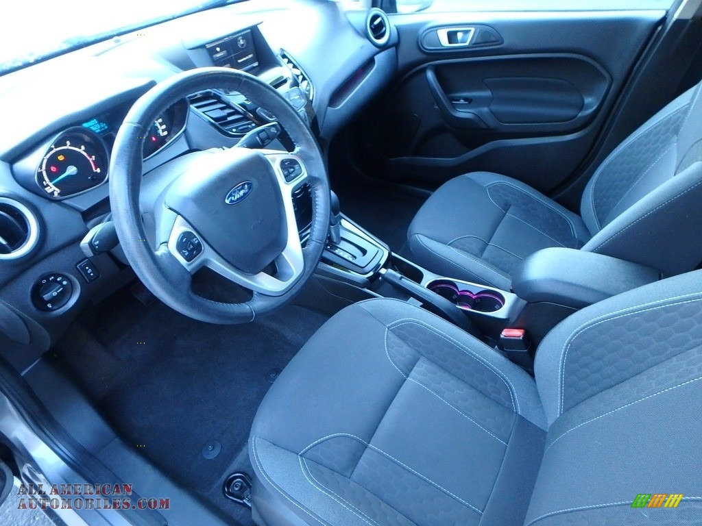 2014 Fiesta SE Sedan - Storm Gray / Charcoal Black photo #20