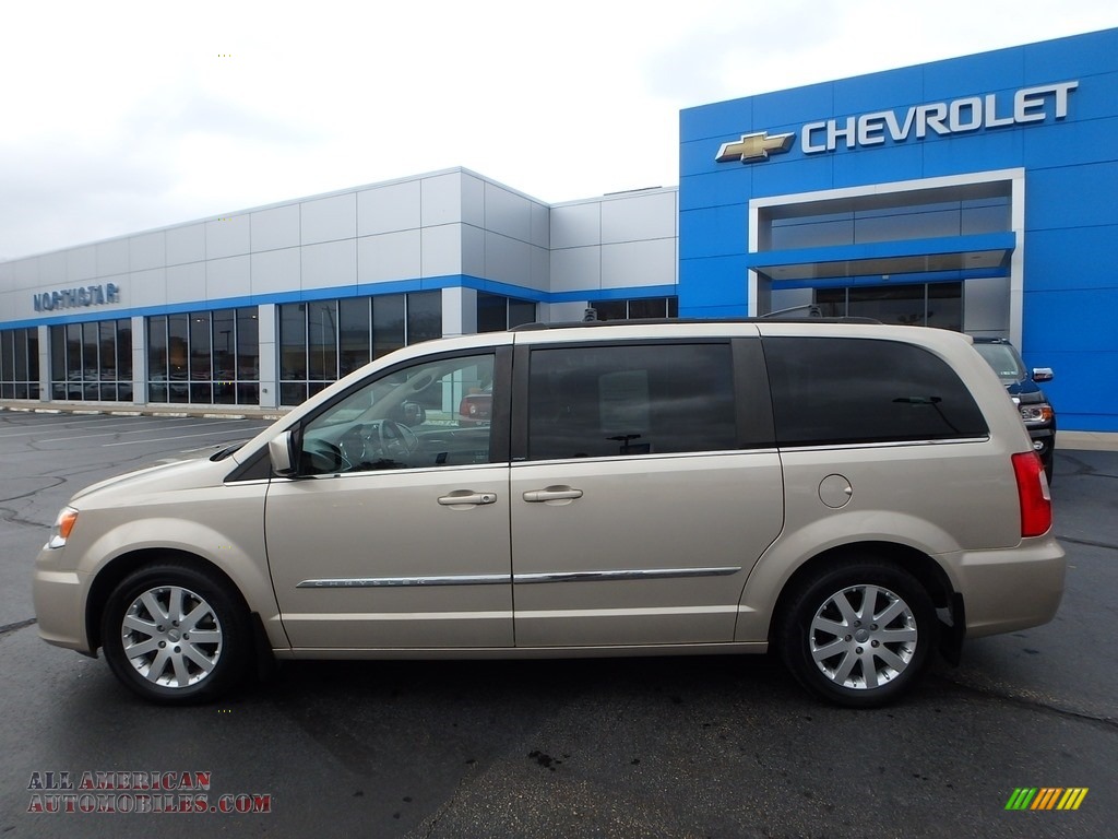 2012 Town & Country Touring - Cashmere Pearl / Dark Frost Beige/Medium Frost Beige photo #3