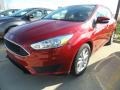 Ford Focus SE Hatch Ruby Red photo #1