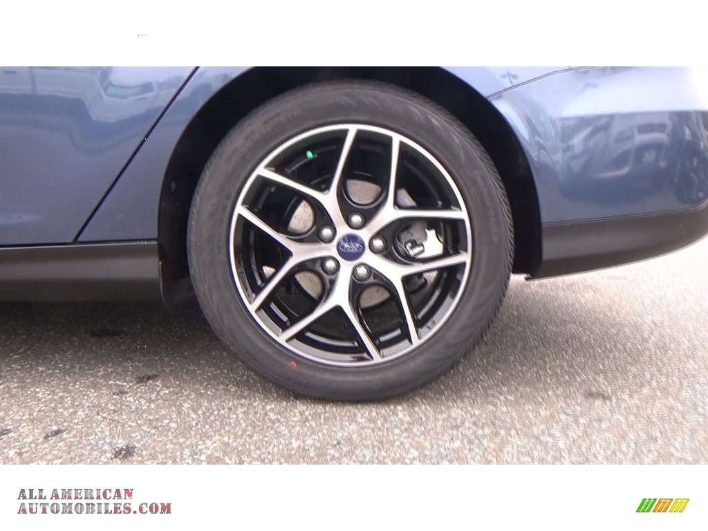 2018 Focus SEL Sedan - Blue Metallic / Charcoal Black photo #21