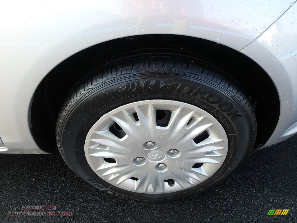 2015 Fiesta S Sedan - Ingot Silver Metallic / Charcoal Black photo #9
