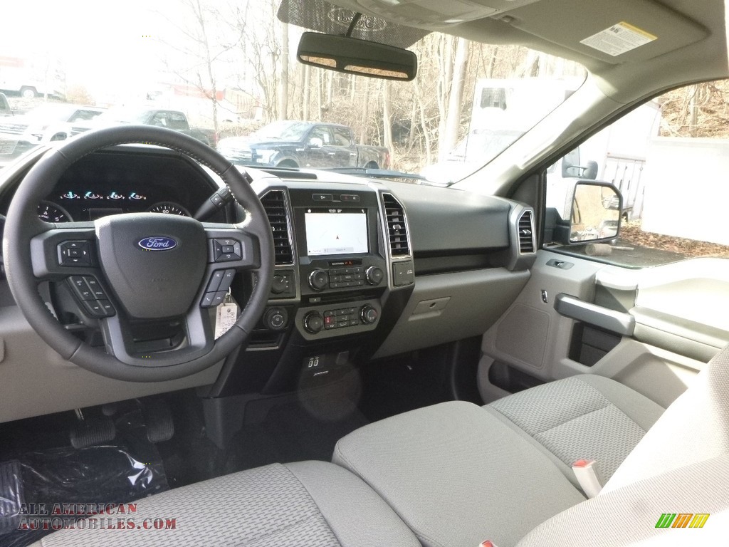 2018 F150 XLT SuperCab 4x4 - Magnetic / Earth Gray photo #9