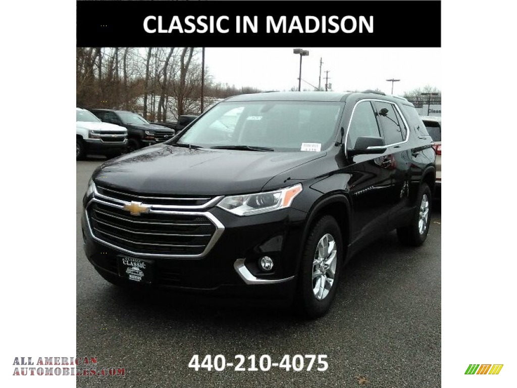 Mosaic Black Metallic / Jet Black Chevrolet Traverse LT AWD