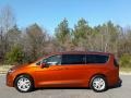 Chrysler Pacifica Touring L Copper Pearl photo #1