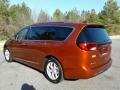 Chrysler Pacifica Touring L Copper Pearl photo #8