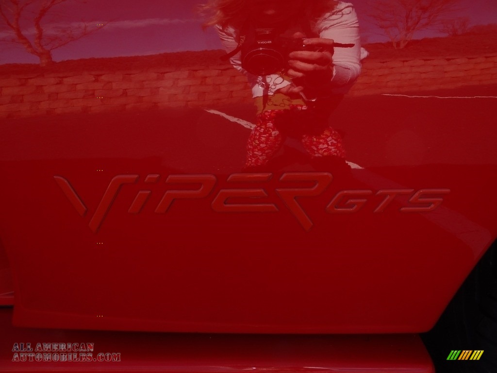 1997 Viper GTS - Viper Red / Black photo #20