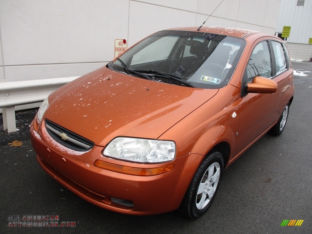 2007 Aveo 5 LS Hatchback - Spicy Orange / Charcoal Black photo #9
