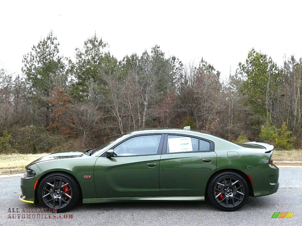 F8 Green / Black Dodge Charger R/T Scat Pack