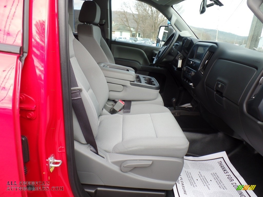 2017 Silverado 3500HD Work Truck Crew Cab Dual Rear Wheel 4x4 - Red Hot / Dark Ash/Jet Black photo #47
