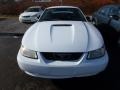 Ford Mustang V6 Coupe Crystal White photo #6