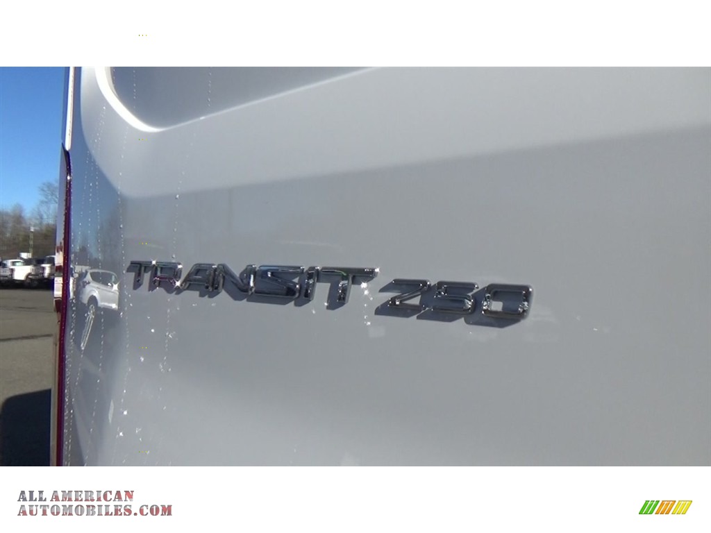 2018 Transit Van 250 MR Long - Oxford White / Pewter photo #9