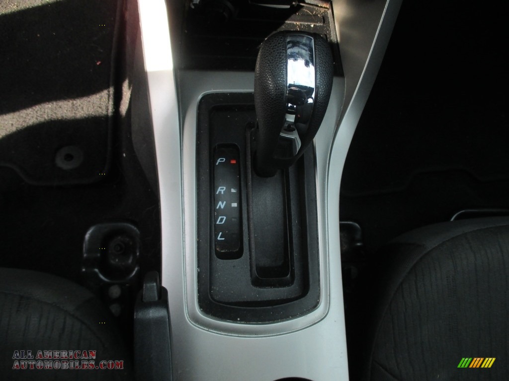 2011 Focus SE Sedan - White Suede / Charcoal Black photo #25