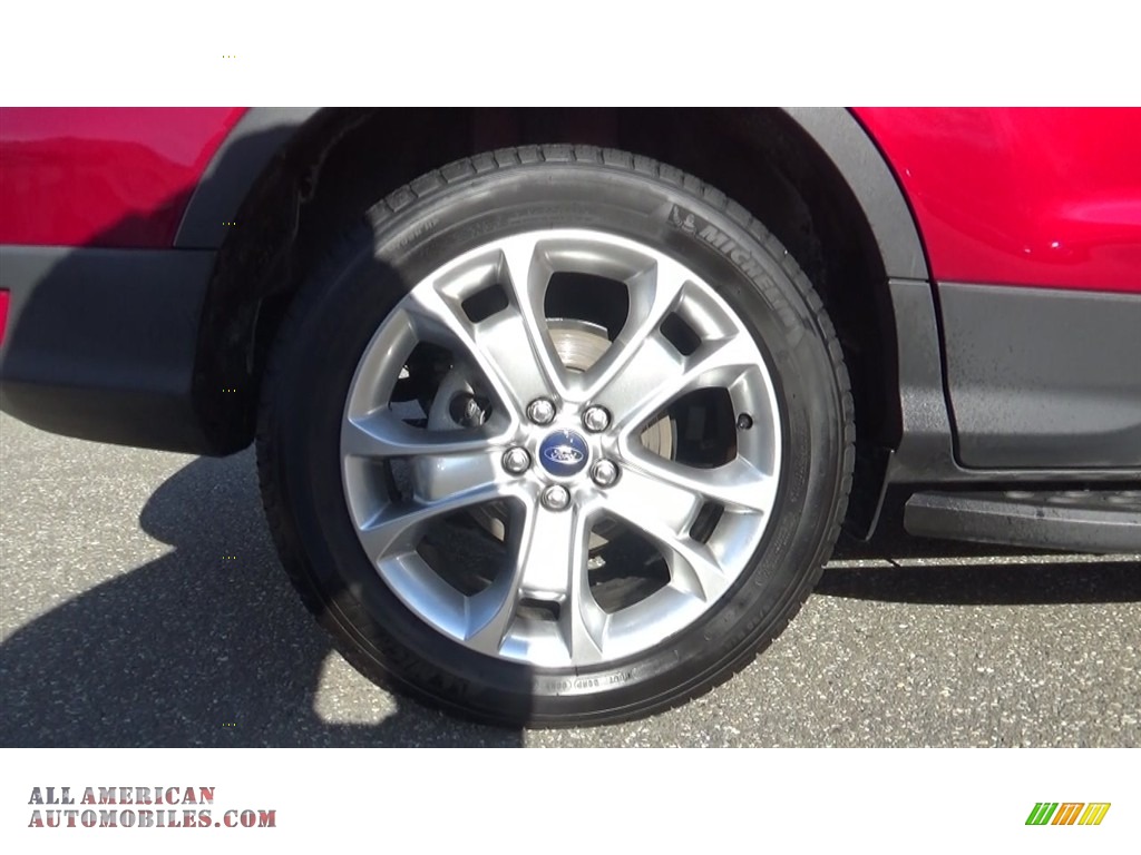 2015 Escape Titanium 4WD - Ruby Red Metallic / Charcoal Black photo #22
