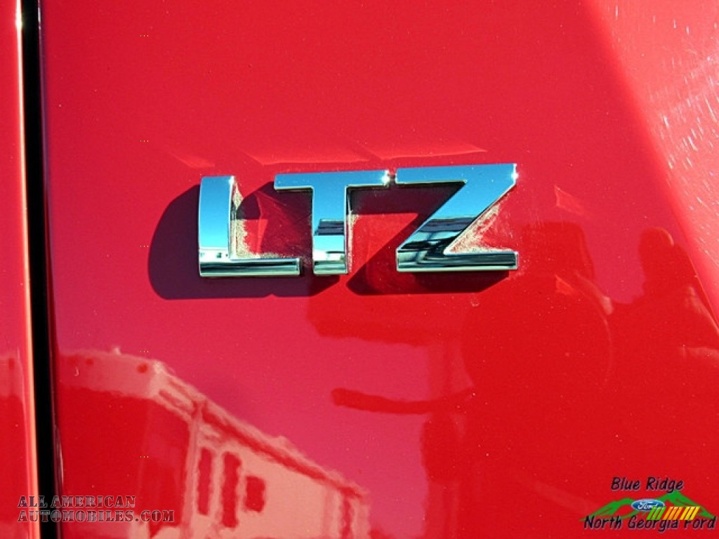 2012 Avalanche LTZ 4x4 - Victory Red / Ebony photo #36
