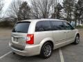 Chrysler Town & Country Limited Cashmere Pearl photo #6