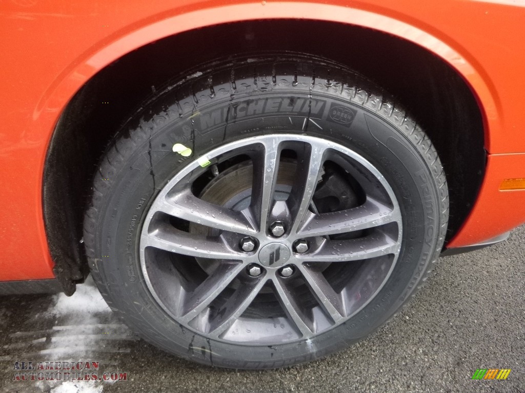 2018 Challenger GT AWD - Go Mango / Black photo #9