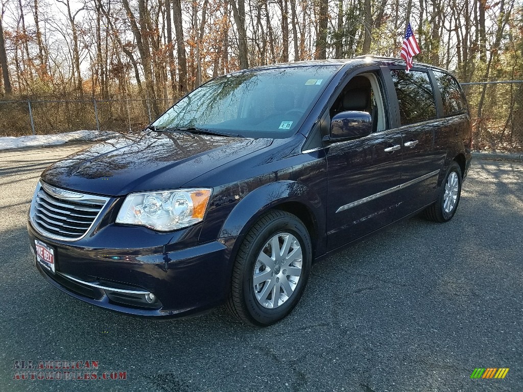2016 Town & Country Touring - True Blue Pearl / Black/Light Graystone photo #3